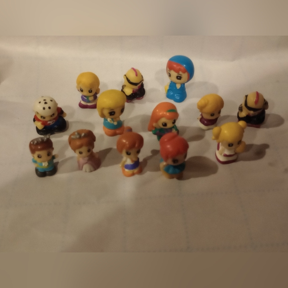 Squinkies Toy Shop Collection Lot Of 13 Micro Miniature Figures - Picture 2 of 3